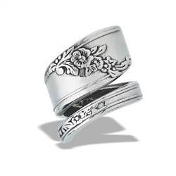 Stainless Steel Antiqued Spoon Ring With Flowers