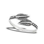 Sterling Silver Dueling Leaves With Dotted Shank Ring
